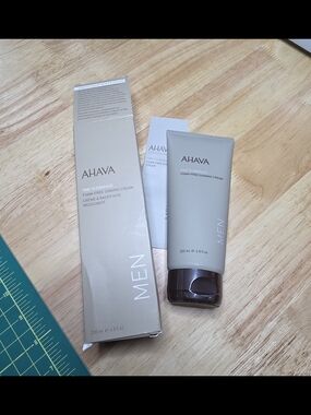 AHAVA Men Time to Energize Foam-Free Shaving Cream